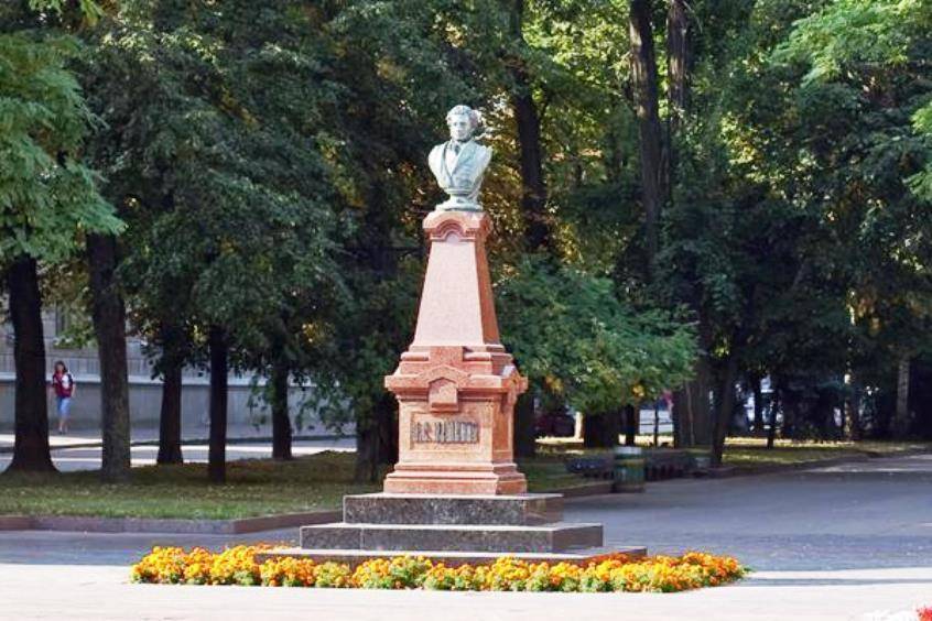 Памятники Житомира