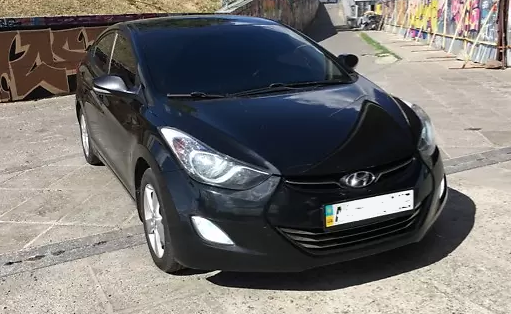 Hyundai Elantra (черная)