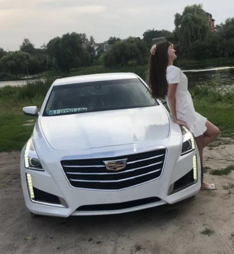 Cadillac CTS (белый)