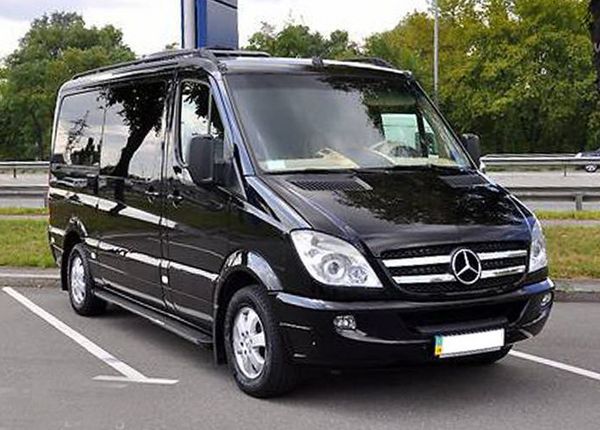 Mercedes Sprinter 218 VIP (черный)