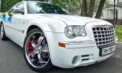 Chrysler 300C (белый)