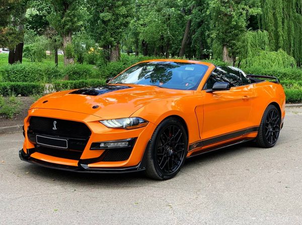 Кабриолет Ford Mustang GT (оранжевый)