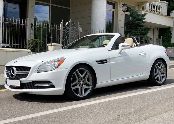 Mercedes SLK 250 белый кабриолет