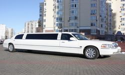 Лимузин Lincoln Town Car 120 NEW белый