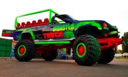 Party Bus Monster truck