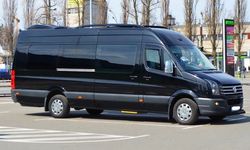 Микроавтобус Mercedes Sprinter черный