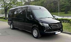 Микроавтобус Mercedes Sprinter VIP черный