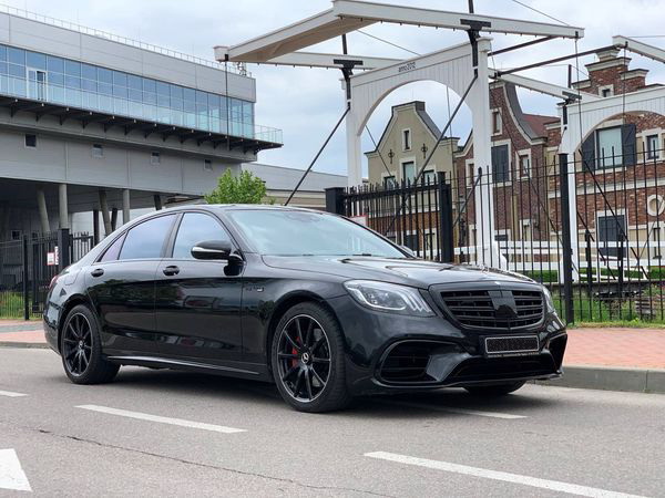 Vip авто Mercedes Benz S500 AMG 4matik черный