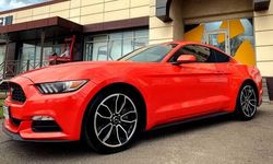 Спорткар Ford Mustang GT 3.7 красный