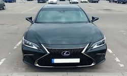 Lexus ES 250 черный аренда авто на свадьбу с водителем