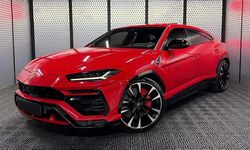 Lamborghini Urus без водителя с водителем