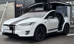 Авто на свадьбу внедорожник Tesla Model X белая