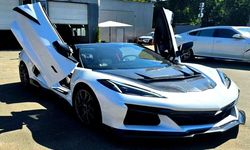 Кабриолет на свадьбу фотосессию Chevrolet Corvette белый аренда