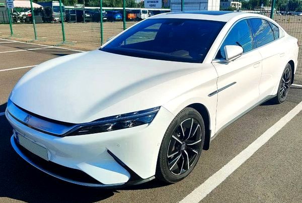 BYD HAN аренда авто на свадьбу 