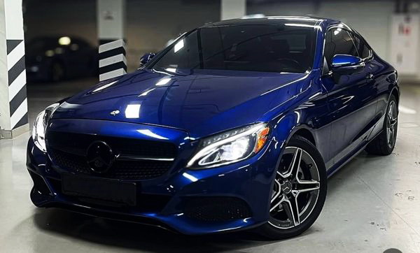 Авто без водителя Mercedes Benz С300 синий на прокат