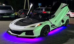 Кабриолет на свадьбу фотосессию Chevrolet Corvette белый в Киеве