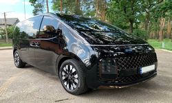 Аренда микроавтобуса Hyundai Staria без водителя или с водителем в Киеве