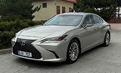 Lexus LS