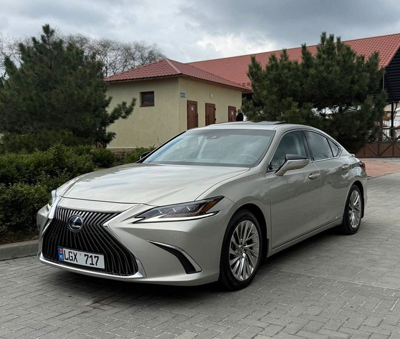 Lexus LS